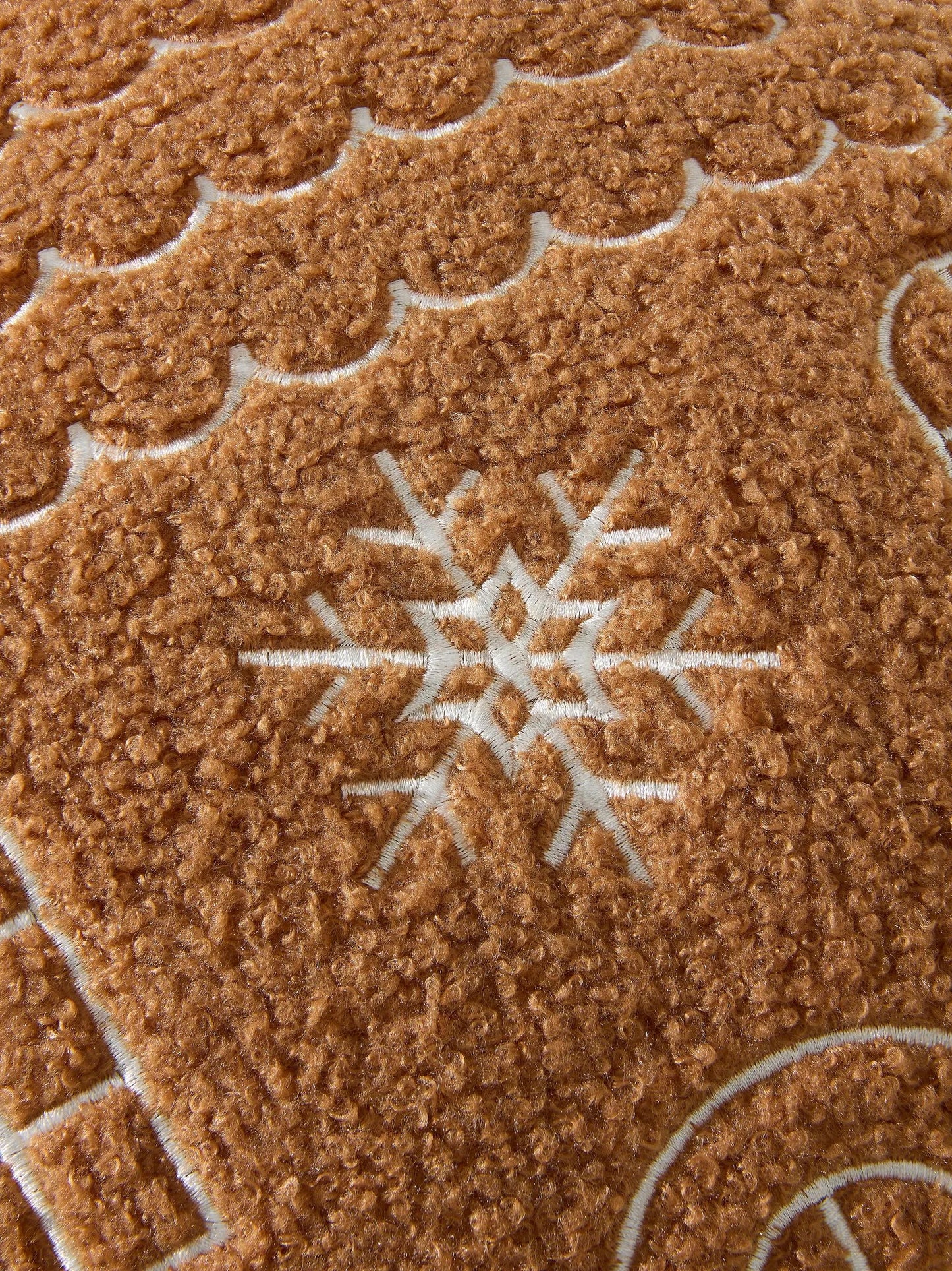 Christmas Pernă Gingerbread House Brown