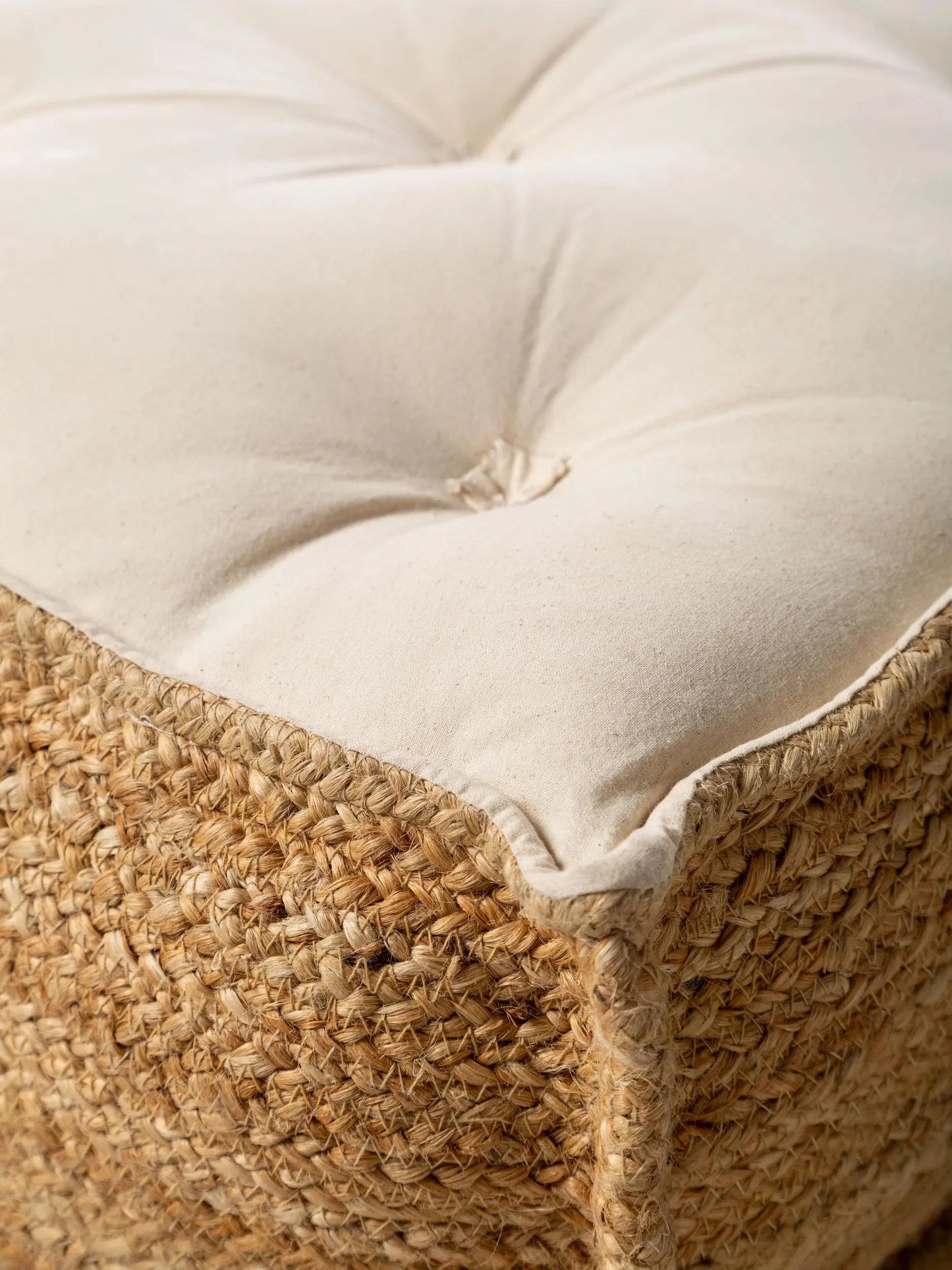 Floor Pernă Jutta Light Brown