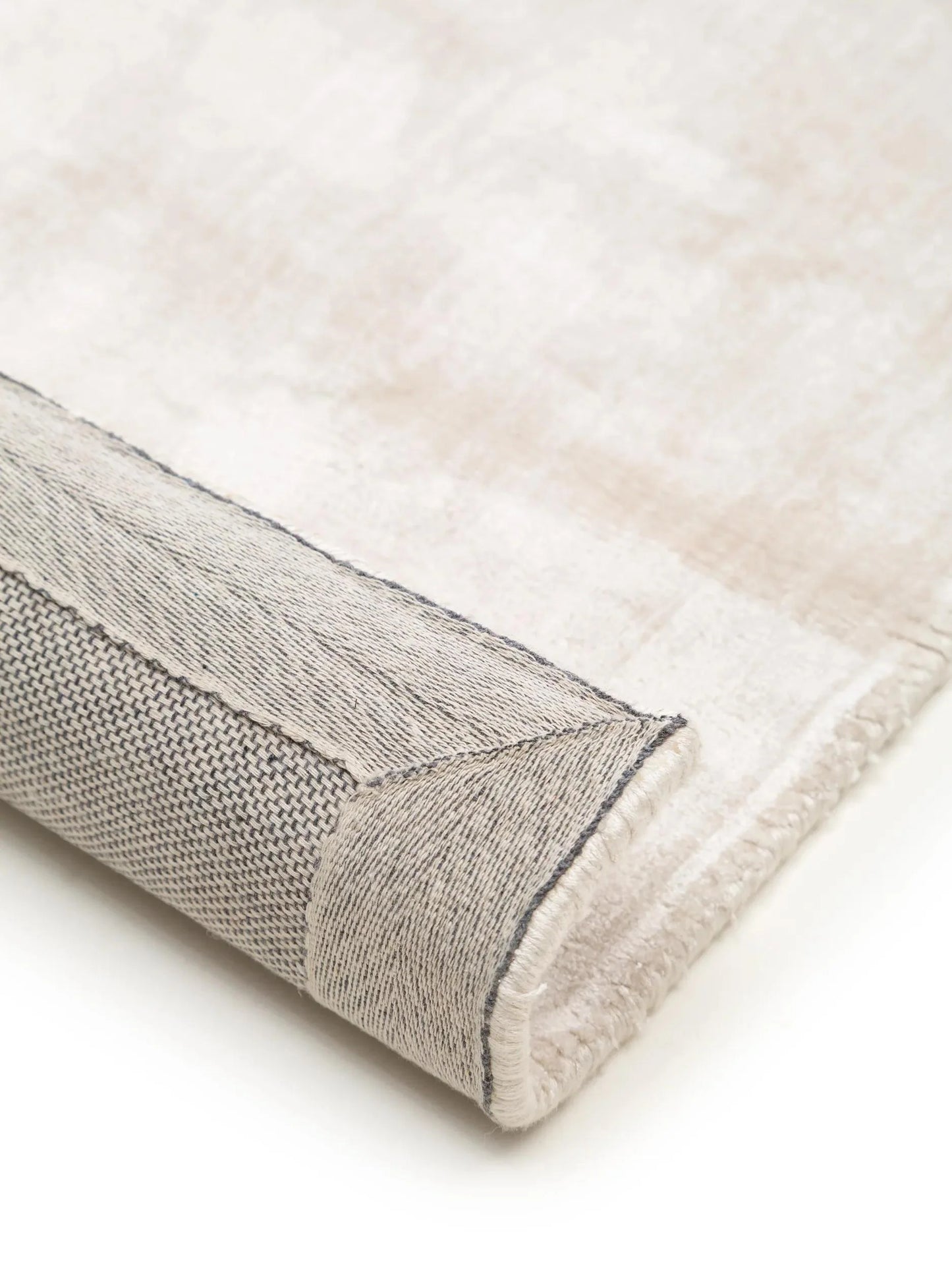 Covor din vâscoză Nela Ivory