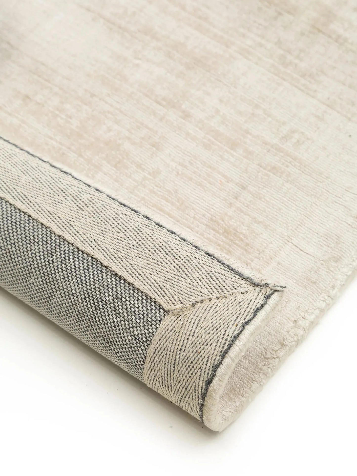 Covor din vâscoză Nova Cream