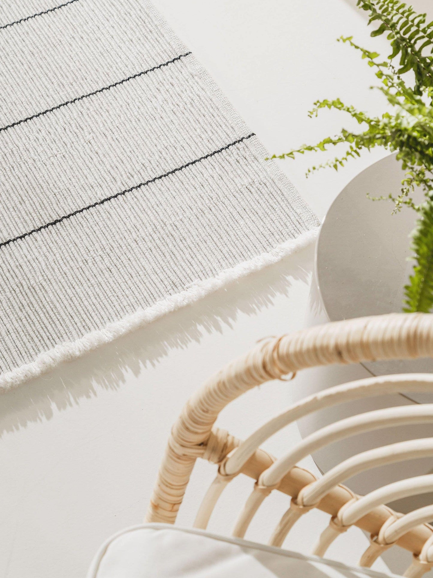 Covor din materiale reciclate Gaia White 