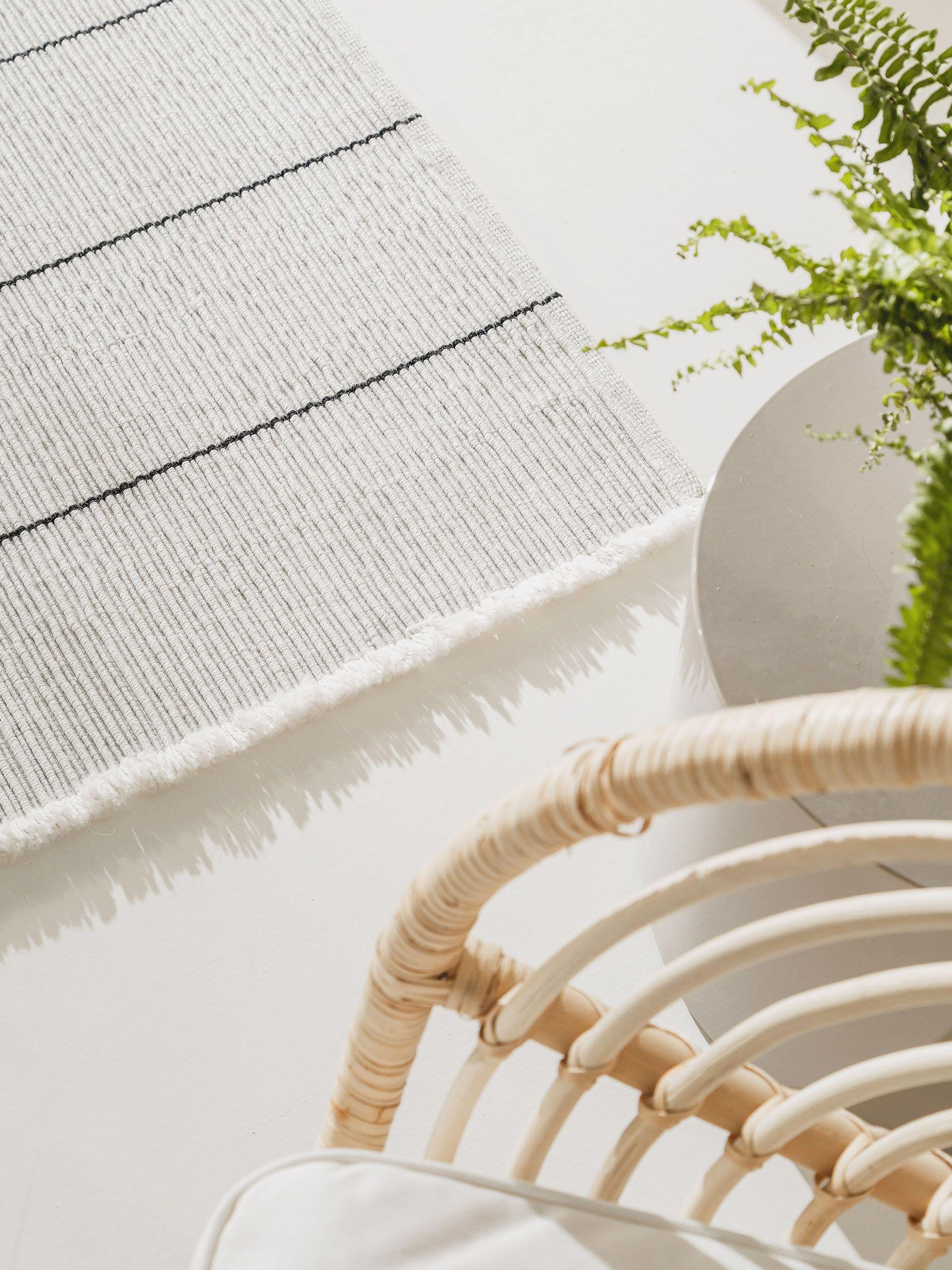 Covor din materiale reciclate Gaia White 
