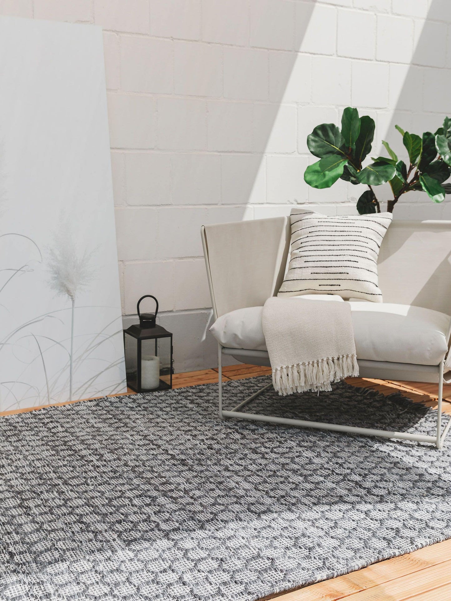 Covor din materiale reciclate Mimpi Dark Grey 