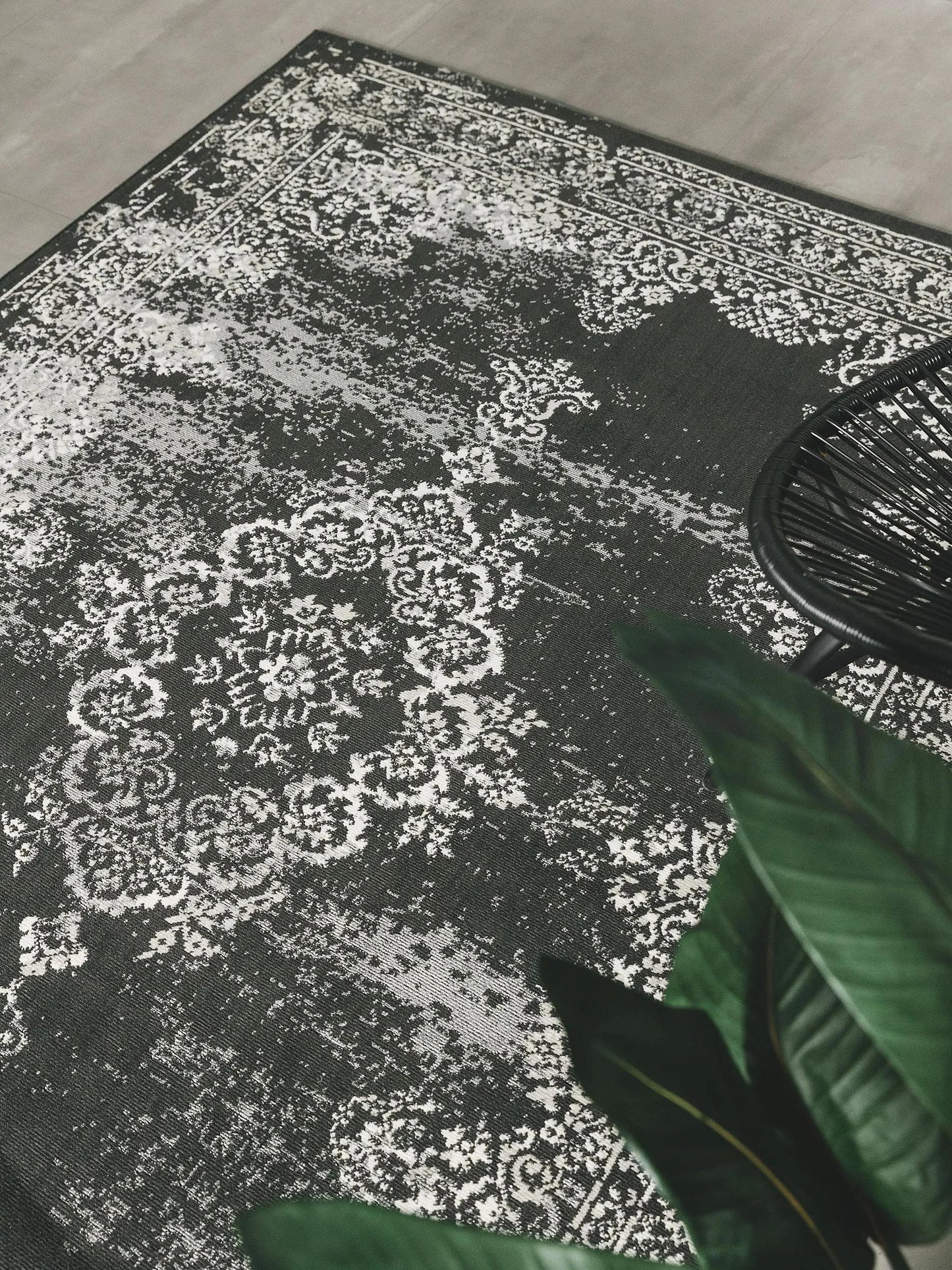 Covor interior/exterior Antique Black/White 