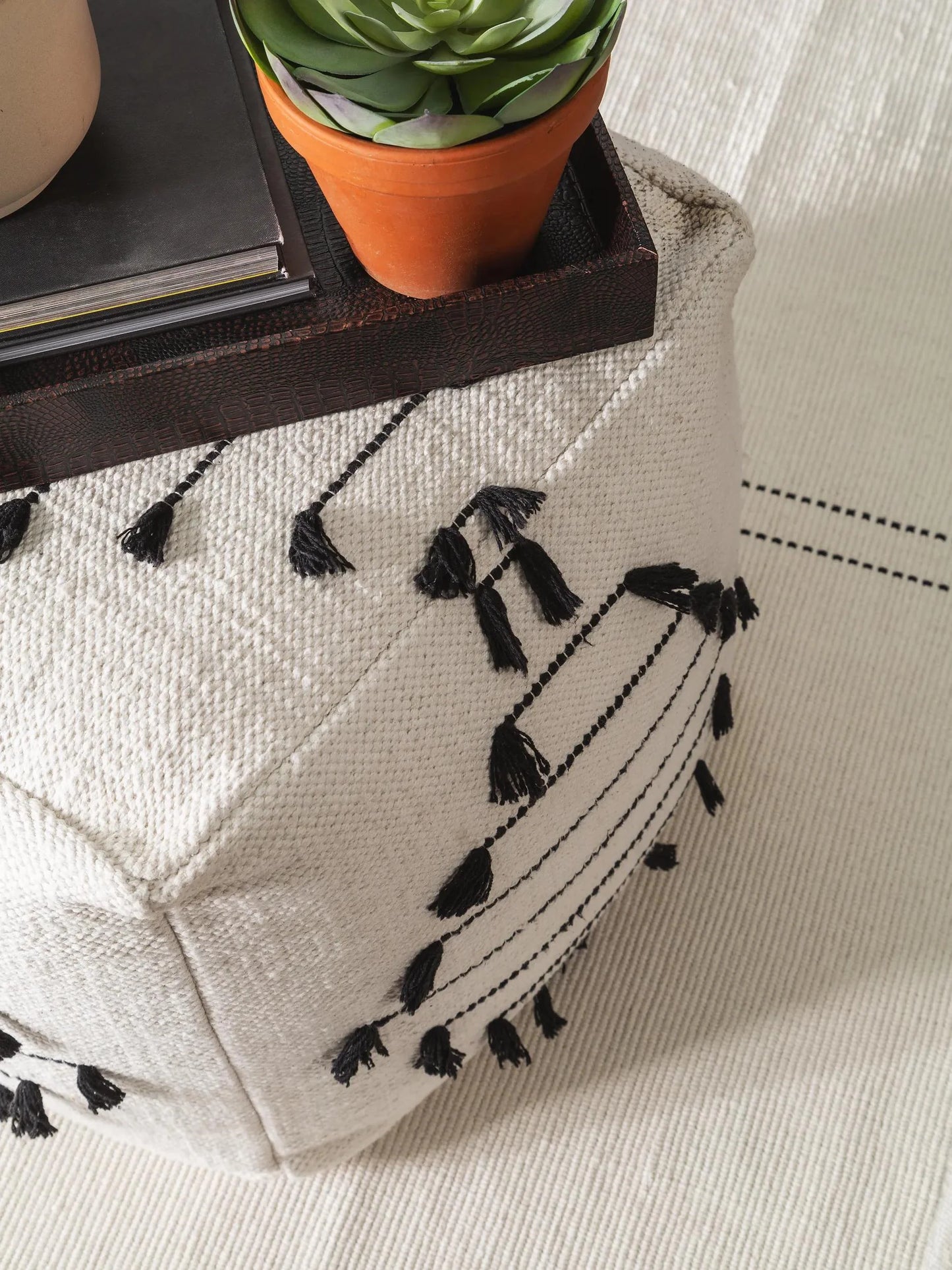 Pouf/taburet Bo Ivory