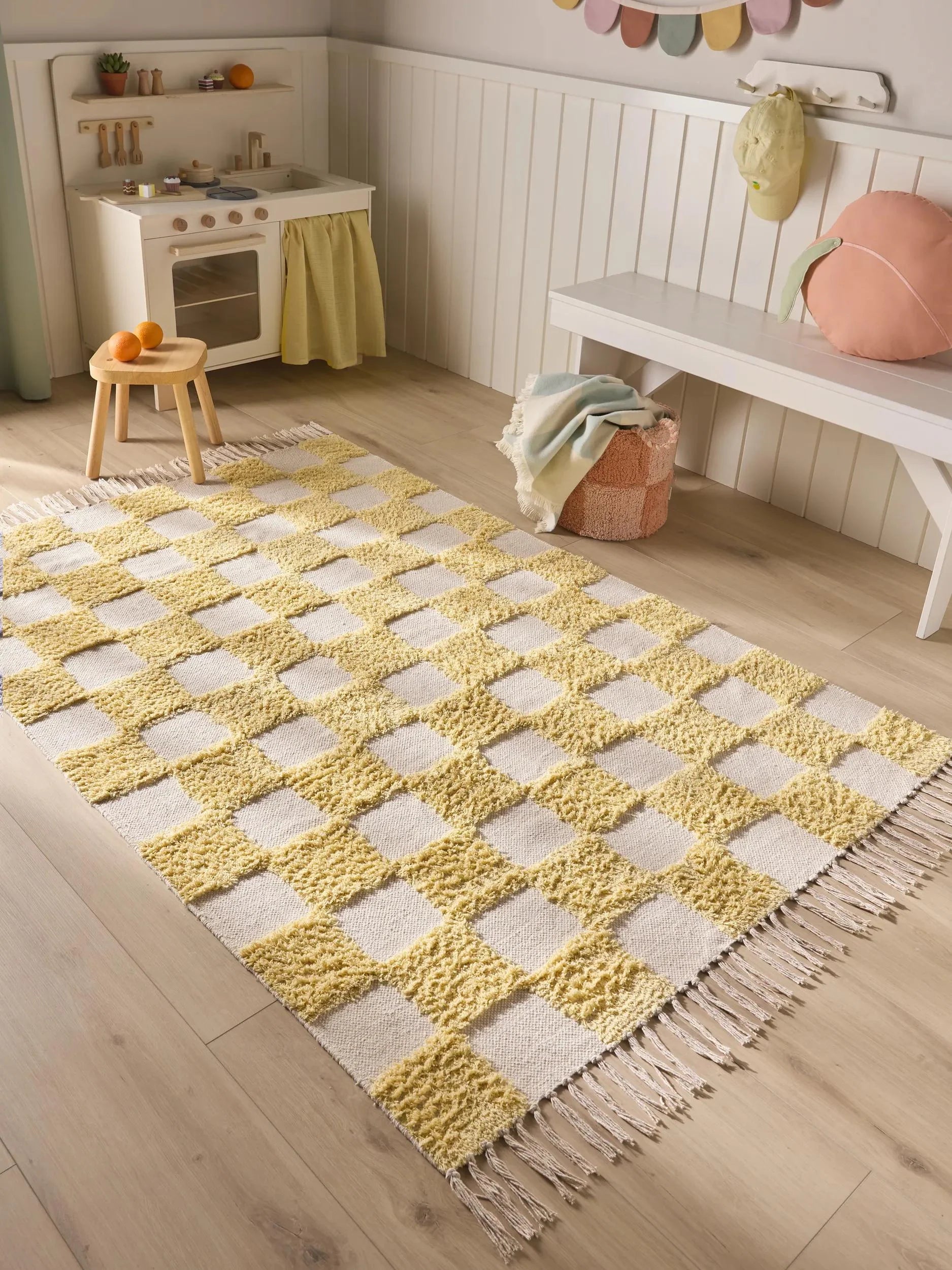 Covor pentru copii Caro Yellow