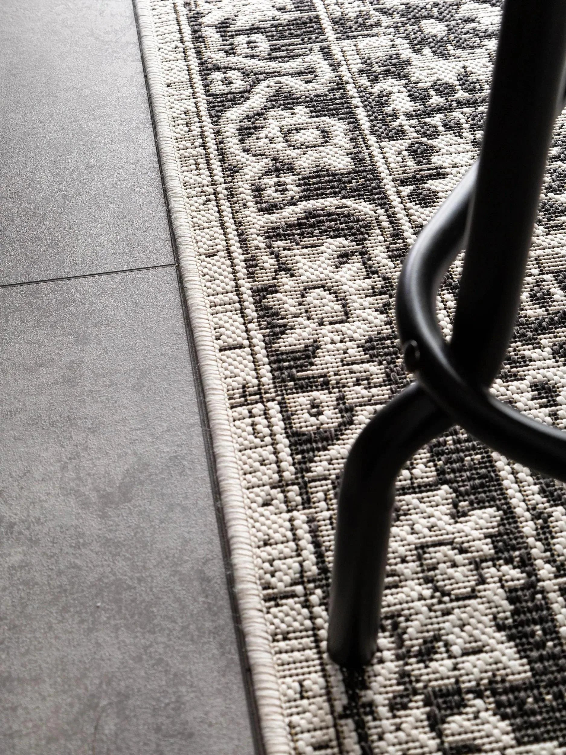 Covoraș îngust/preș - interior/exterior Cleo White/Black