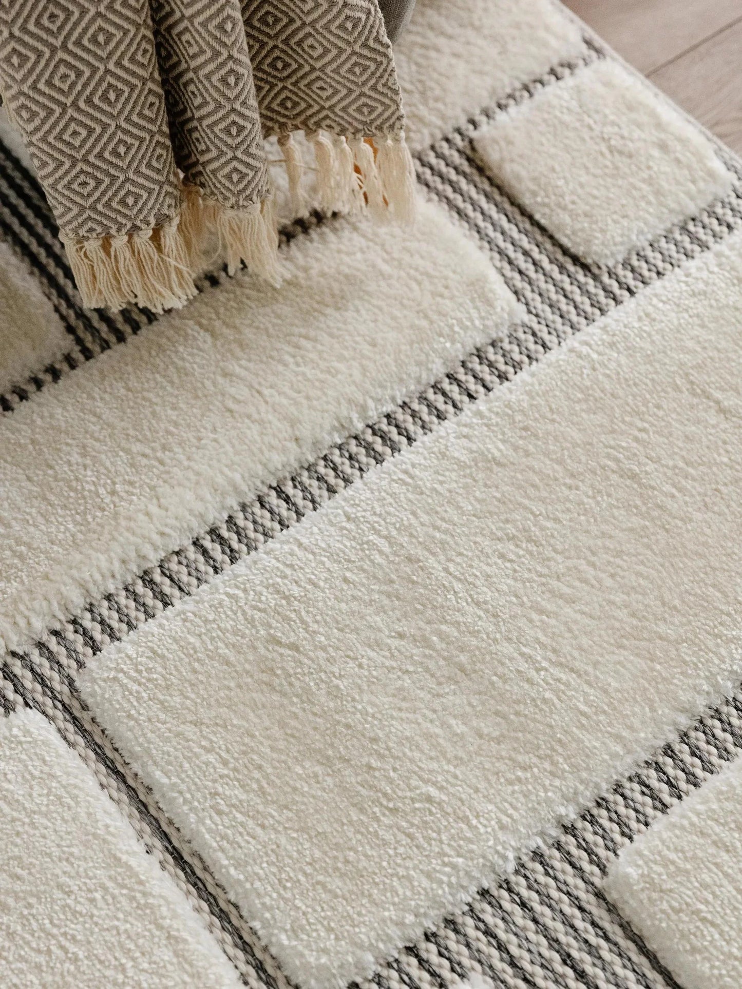 Covor Elvy Cream/Grey 