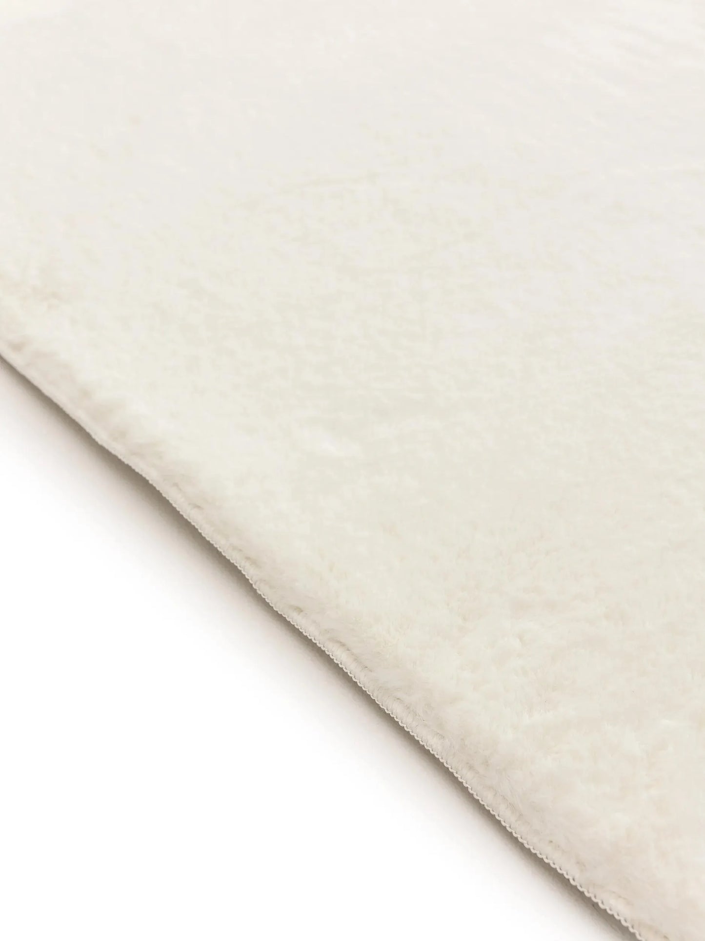 Imitație blană Covor Furry Cream 