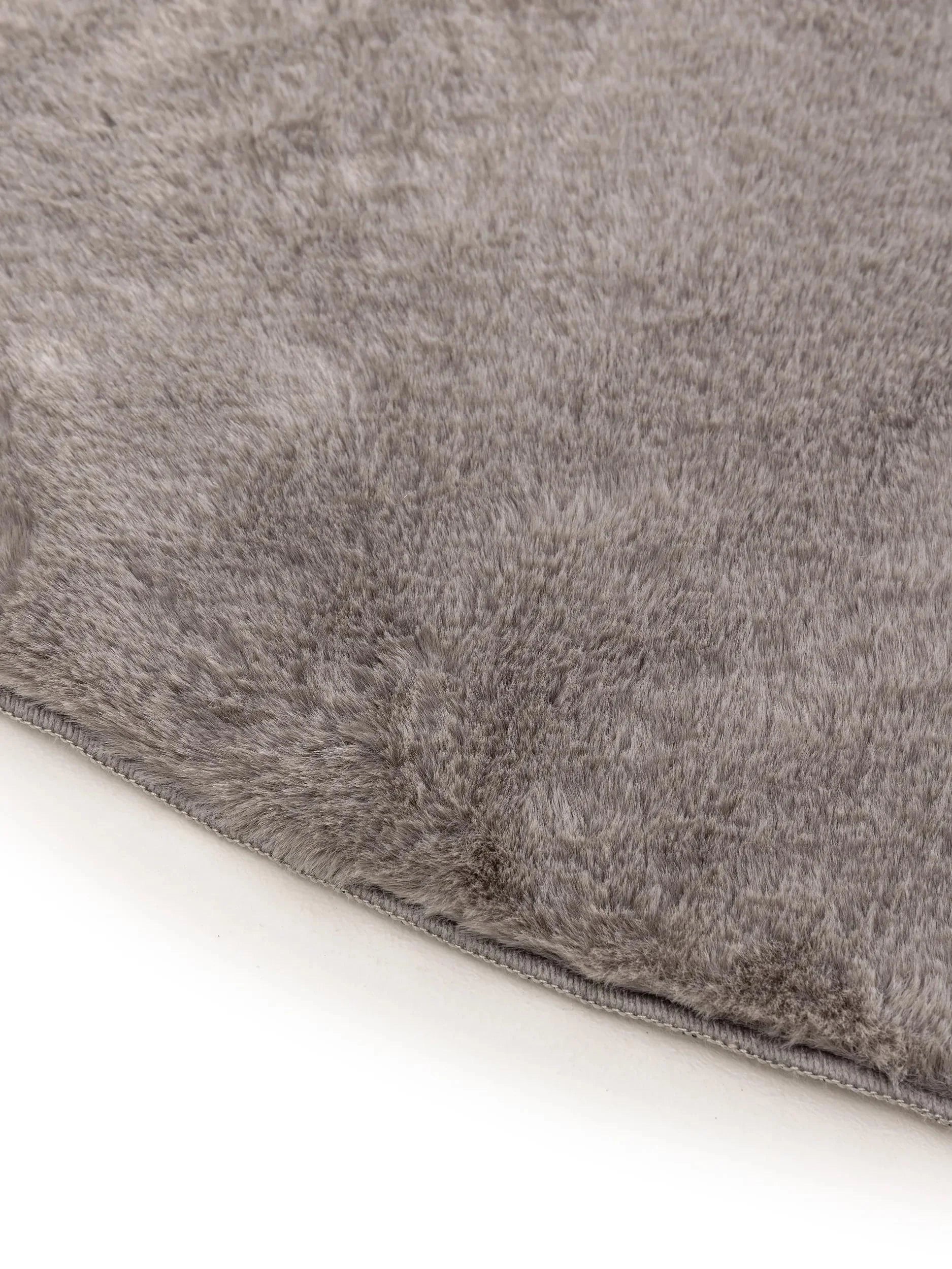 Imitație blană Covor Furry Grey 