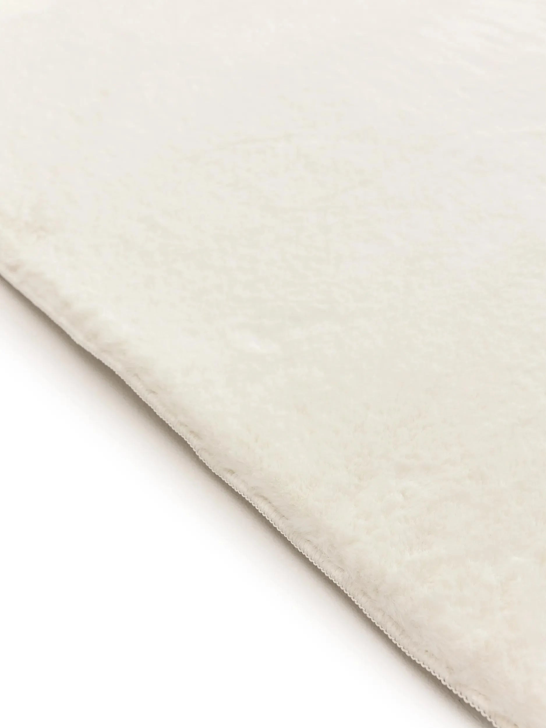 Imitație blană Covor Furry Cream 