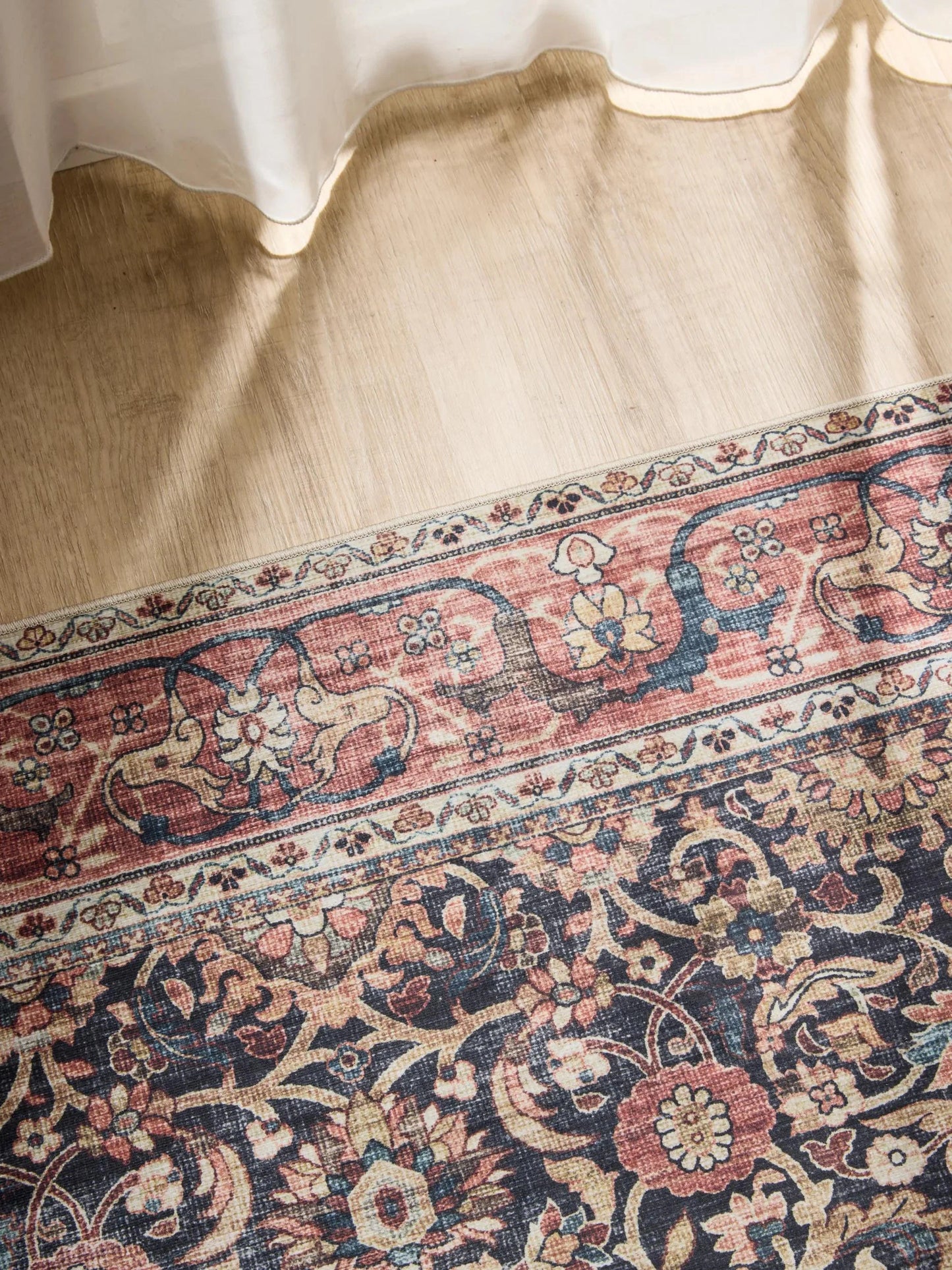 Covor lavabil George Multicolour/Red 