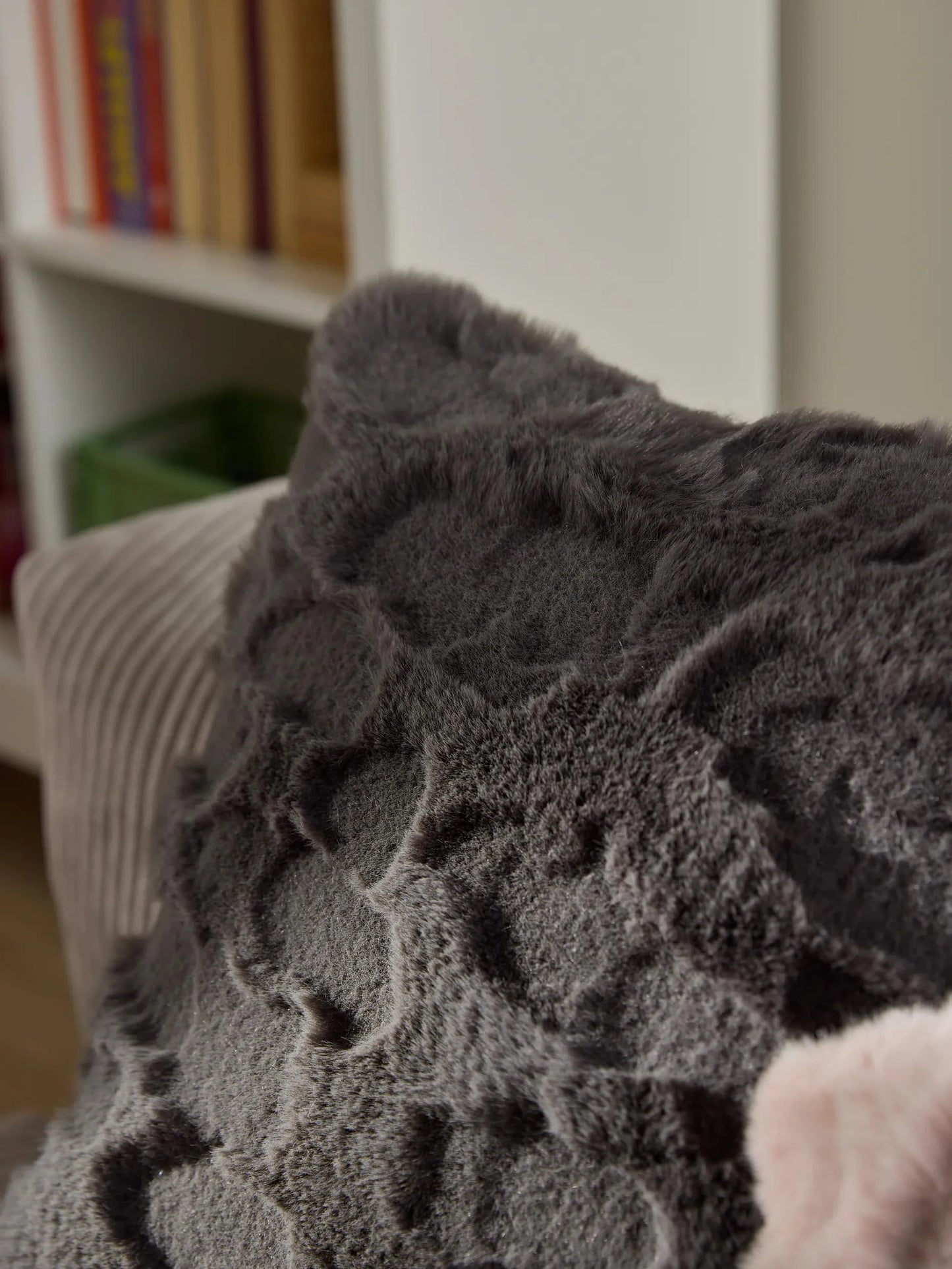 Față de pernă Immy Charcoal 