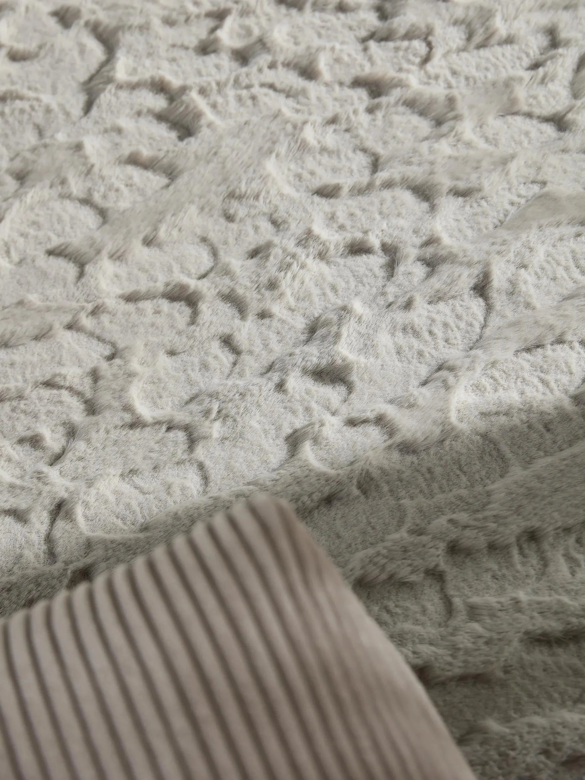 Covor blana Immy Grey 