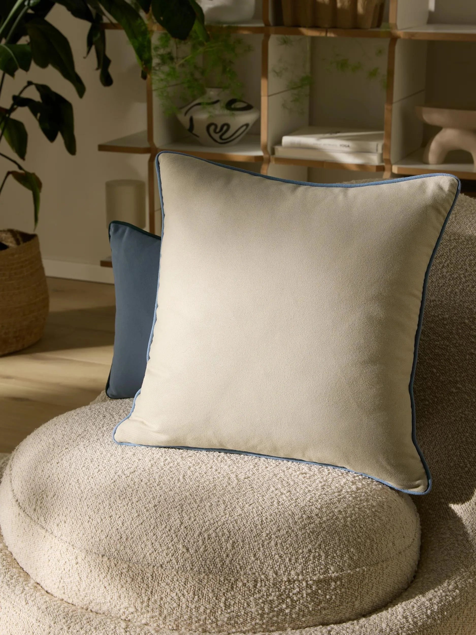 Pernă Ines Light Grey/Blue