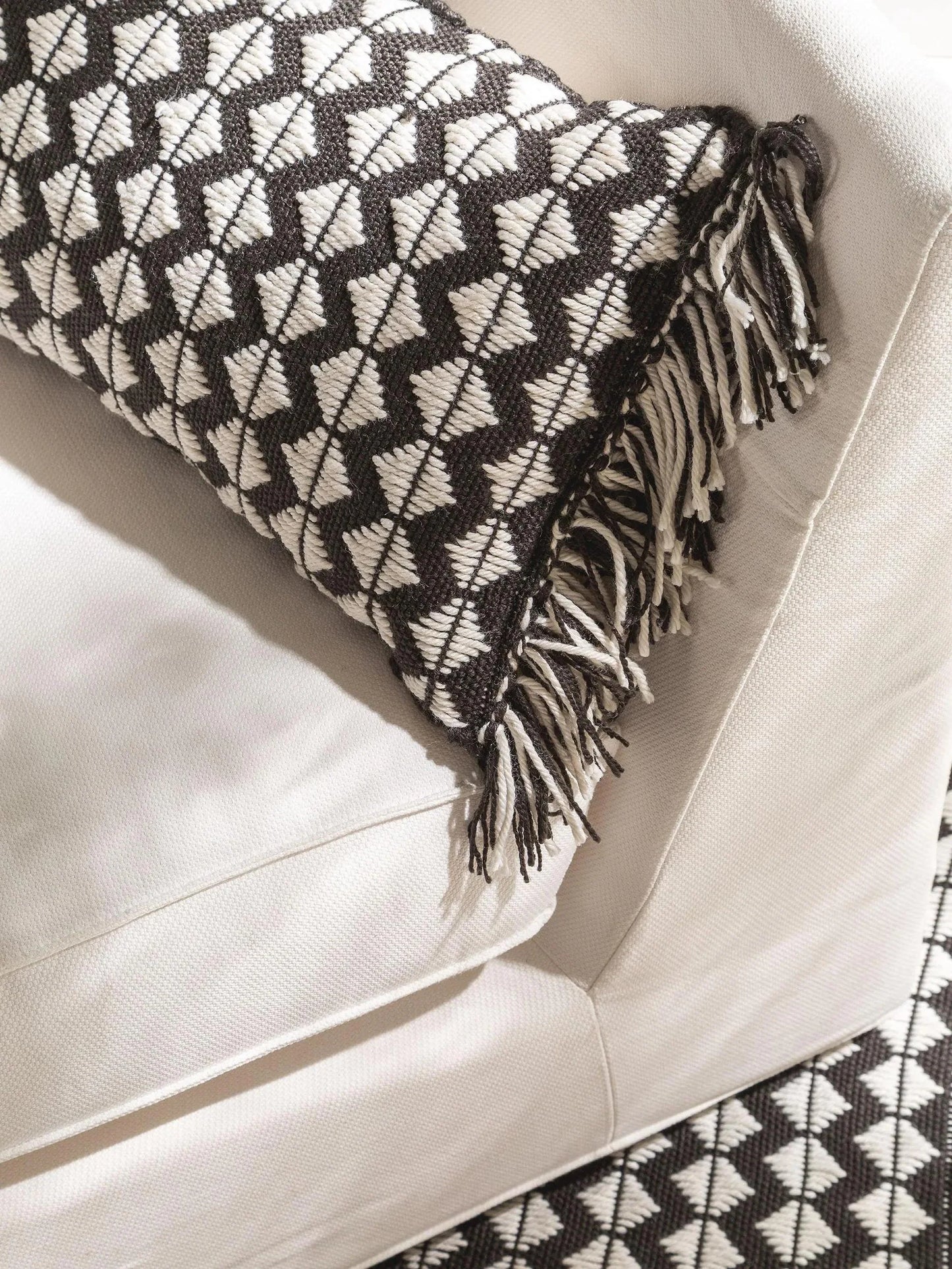 In- & Outdoor Pernă Morty Black/White 