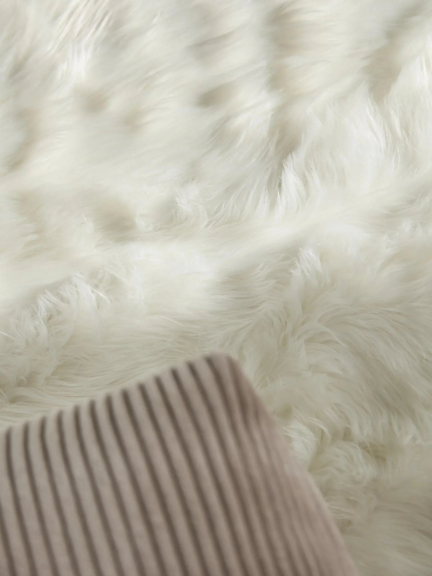 Covor Shaggy lavabil Nanuk White