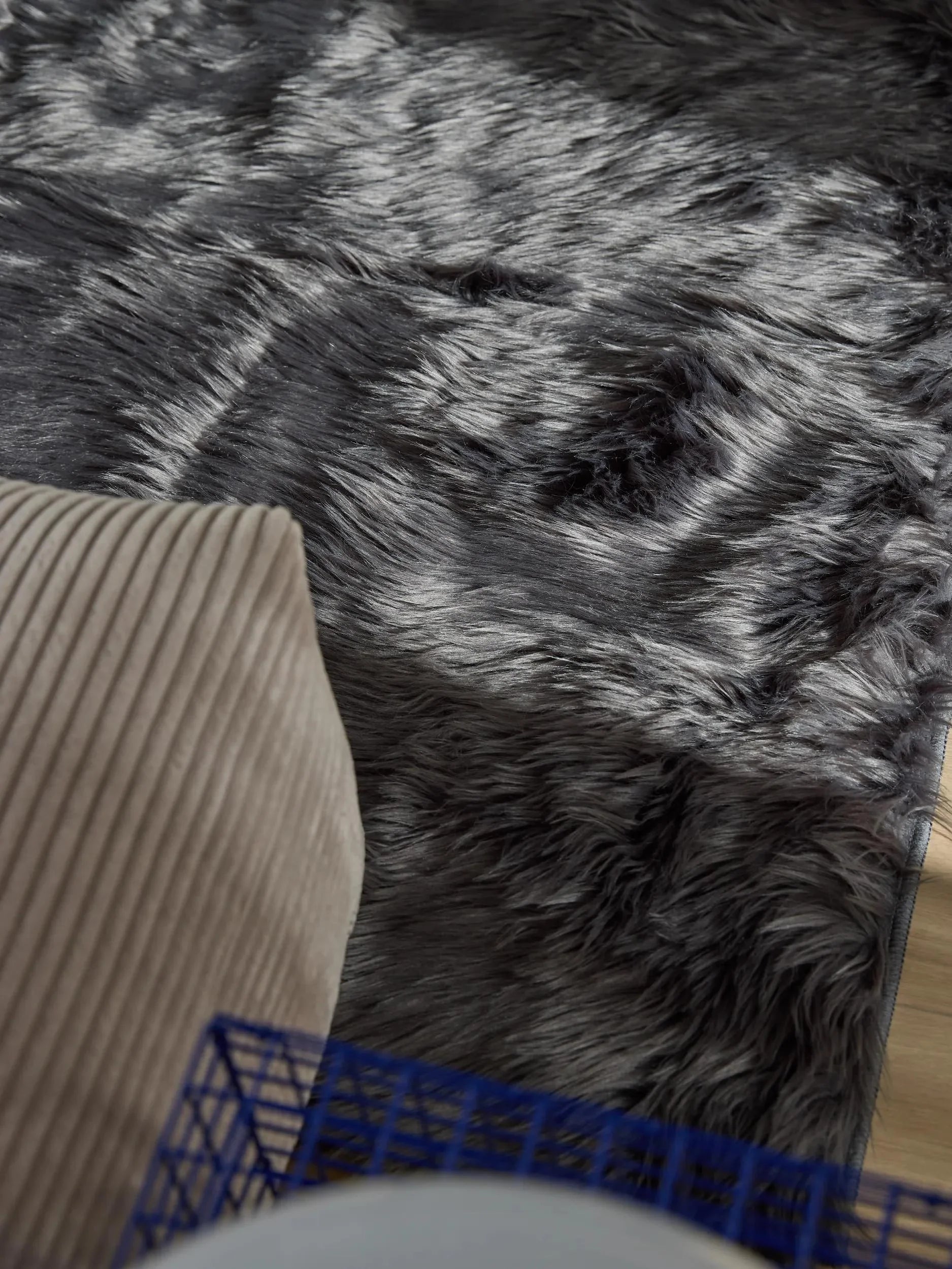 Covor Shaggy lavabil Nanuk Charcoal