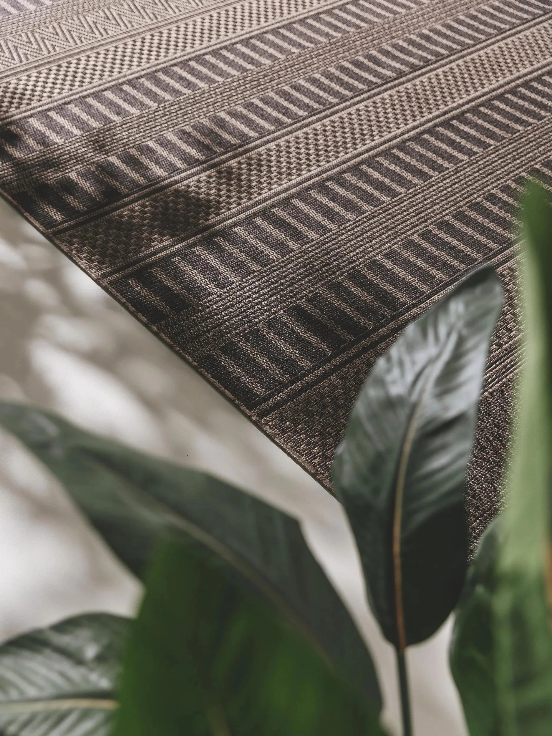 Covor interior/exterior Naoto Charcoal