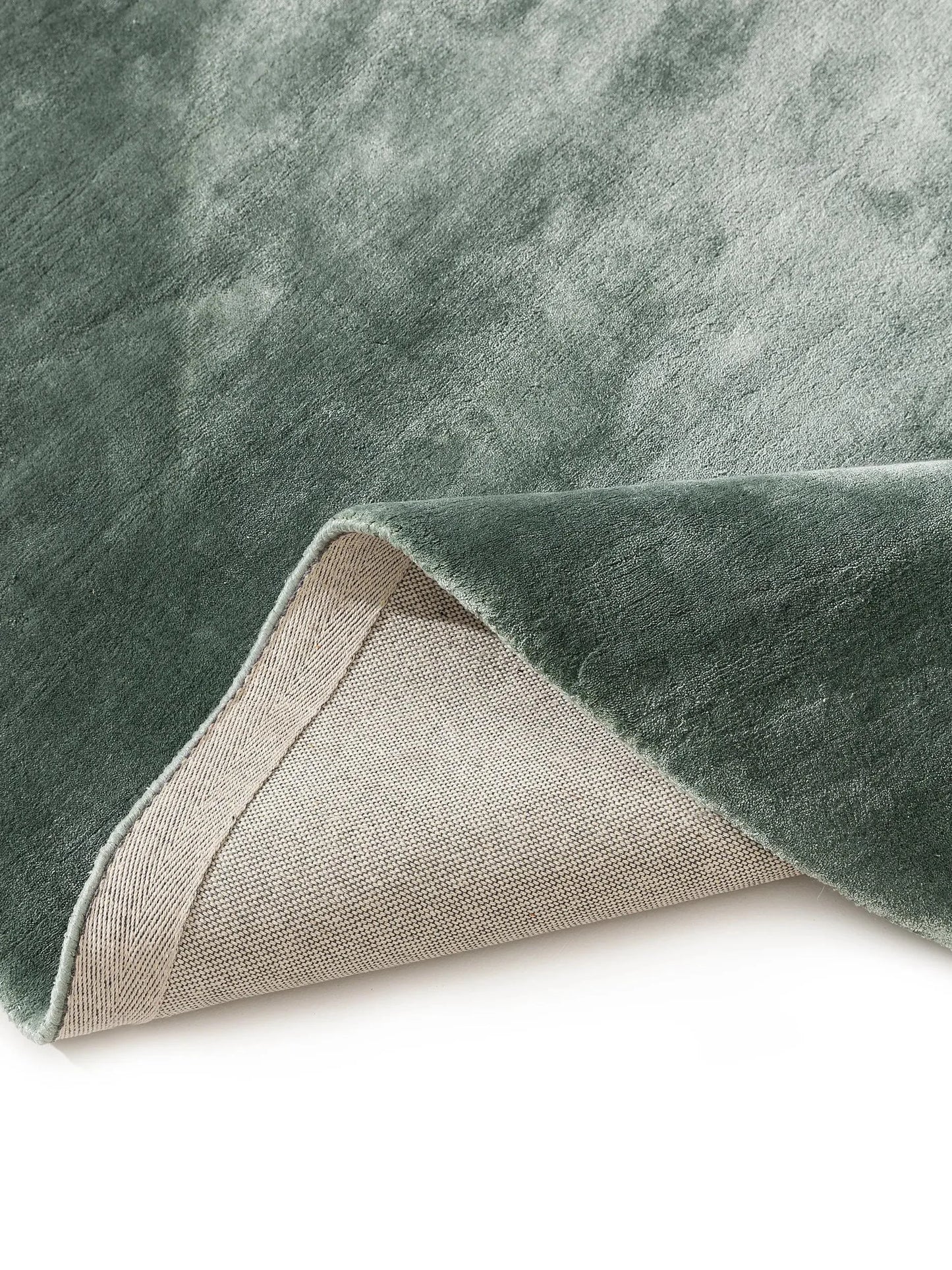 Covor din vâscoză Nela Light Green 