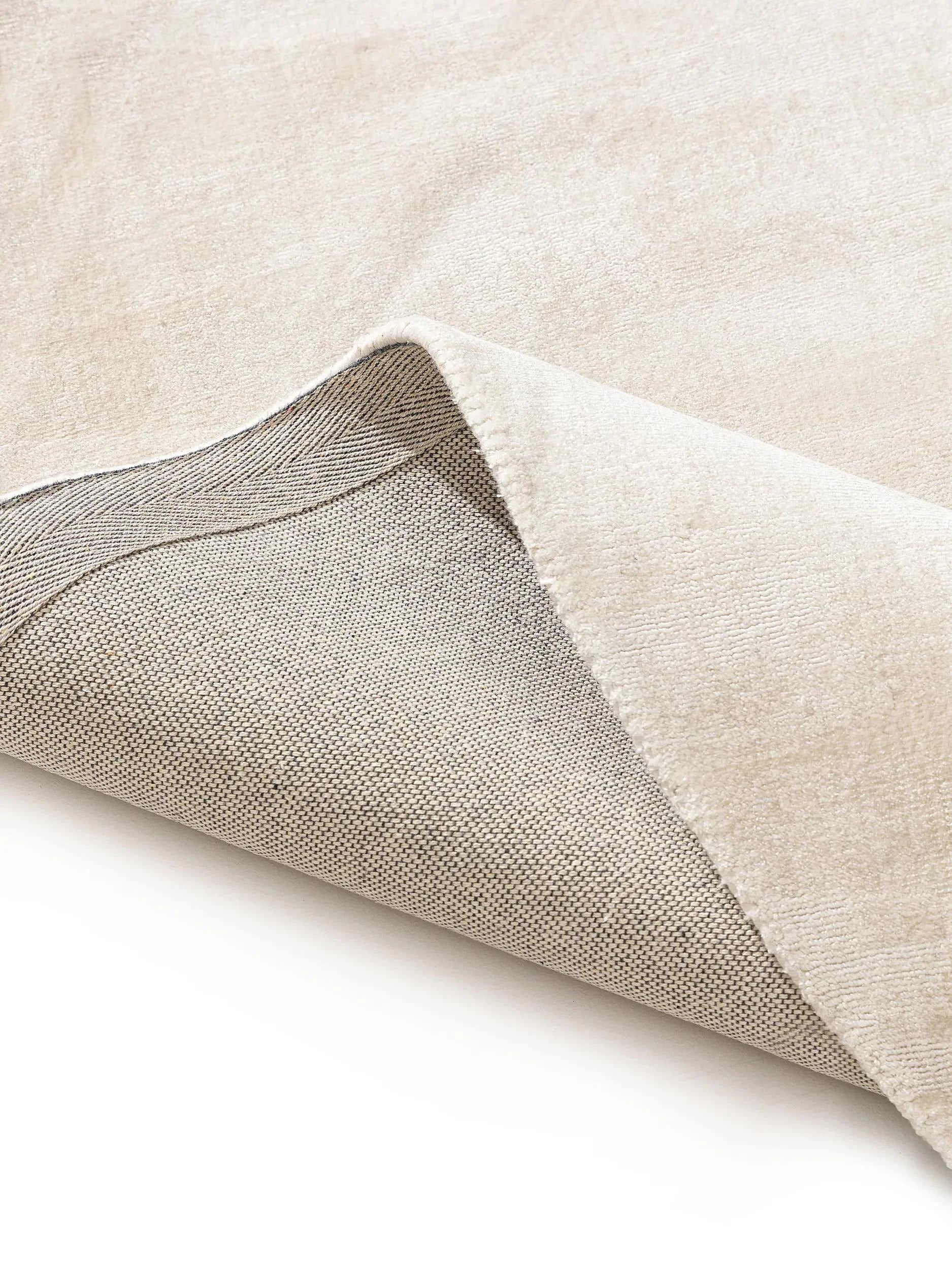 Covor din vâscoză Round Nova Cream 