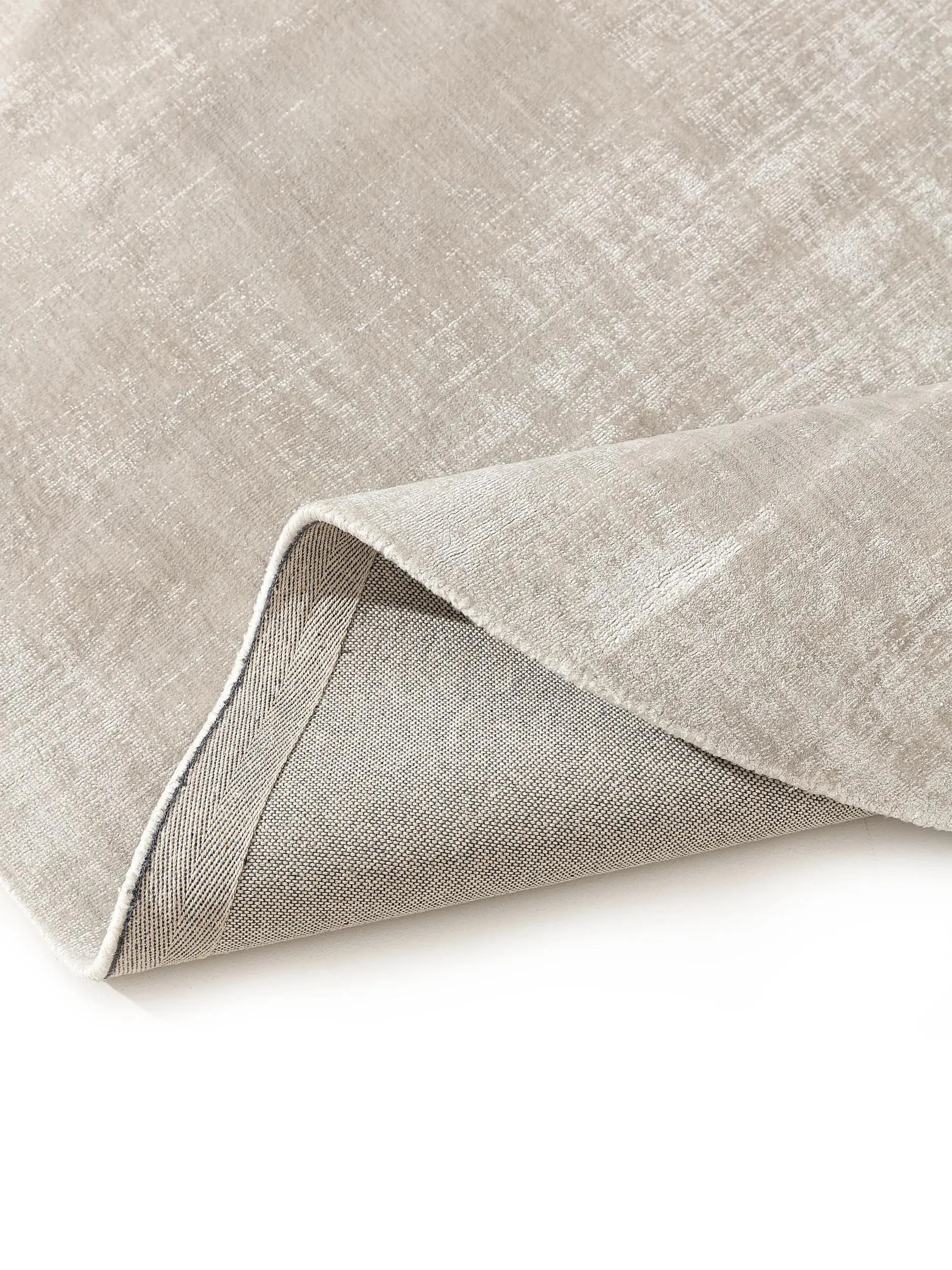 Covor din vâscoză Nova Light Grey