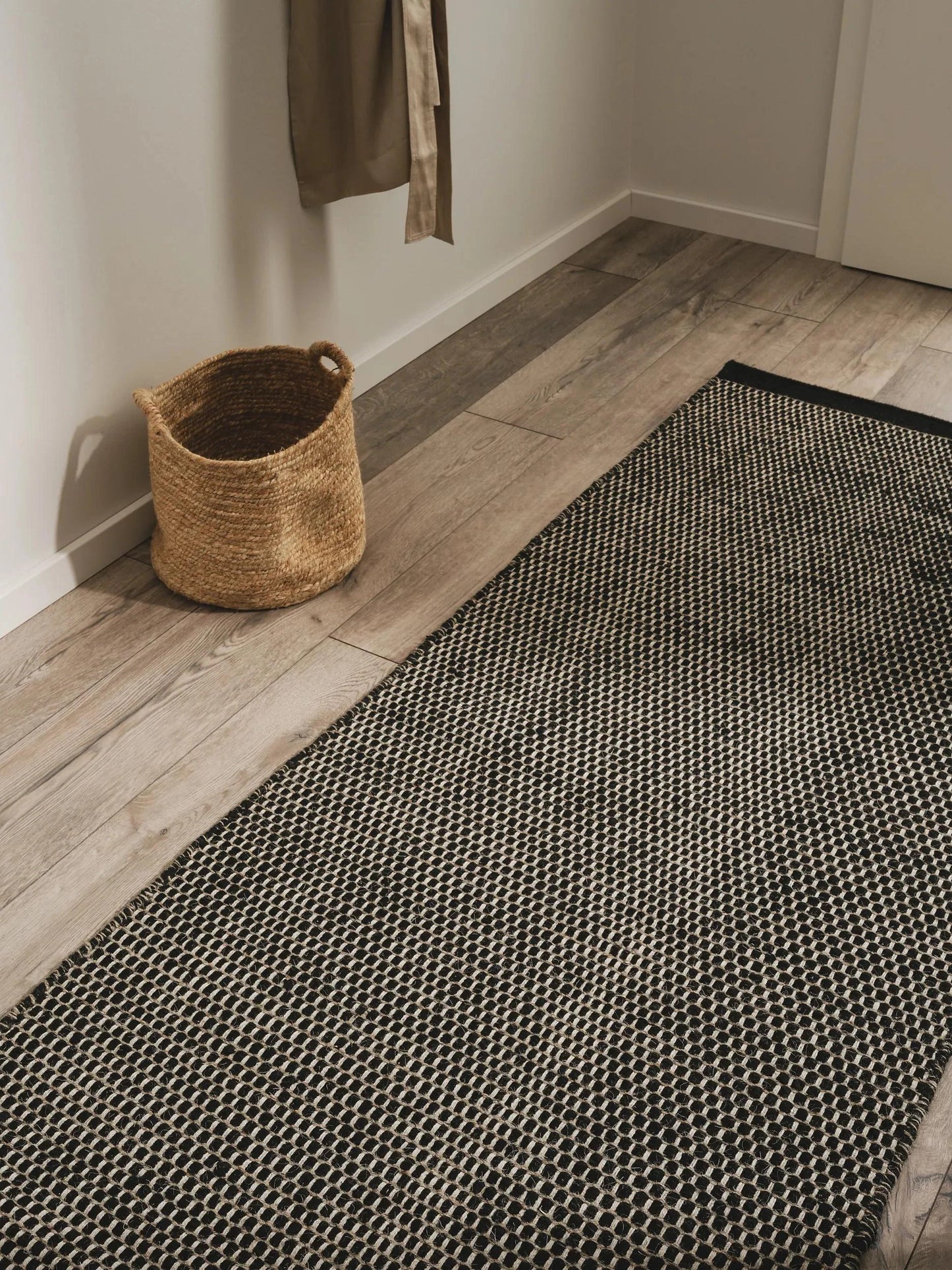 Traversă din lână Rocco Black/White 