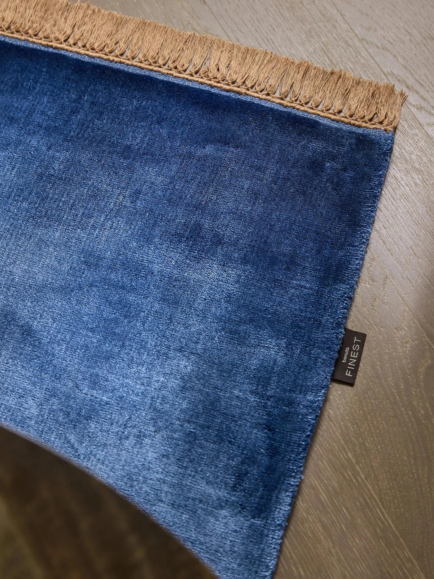 Covor din vâscoză Rubin Blue