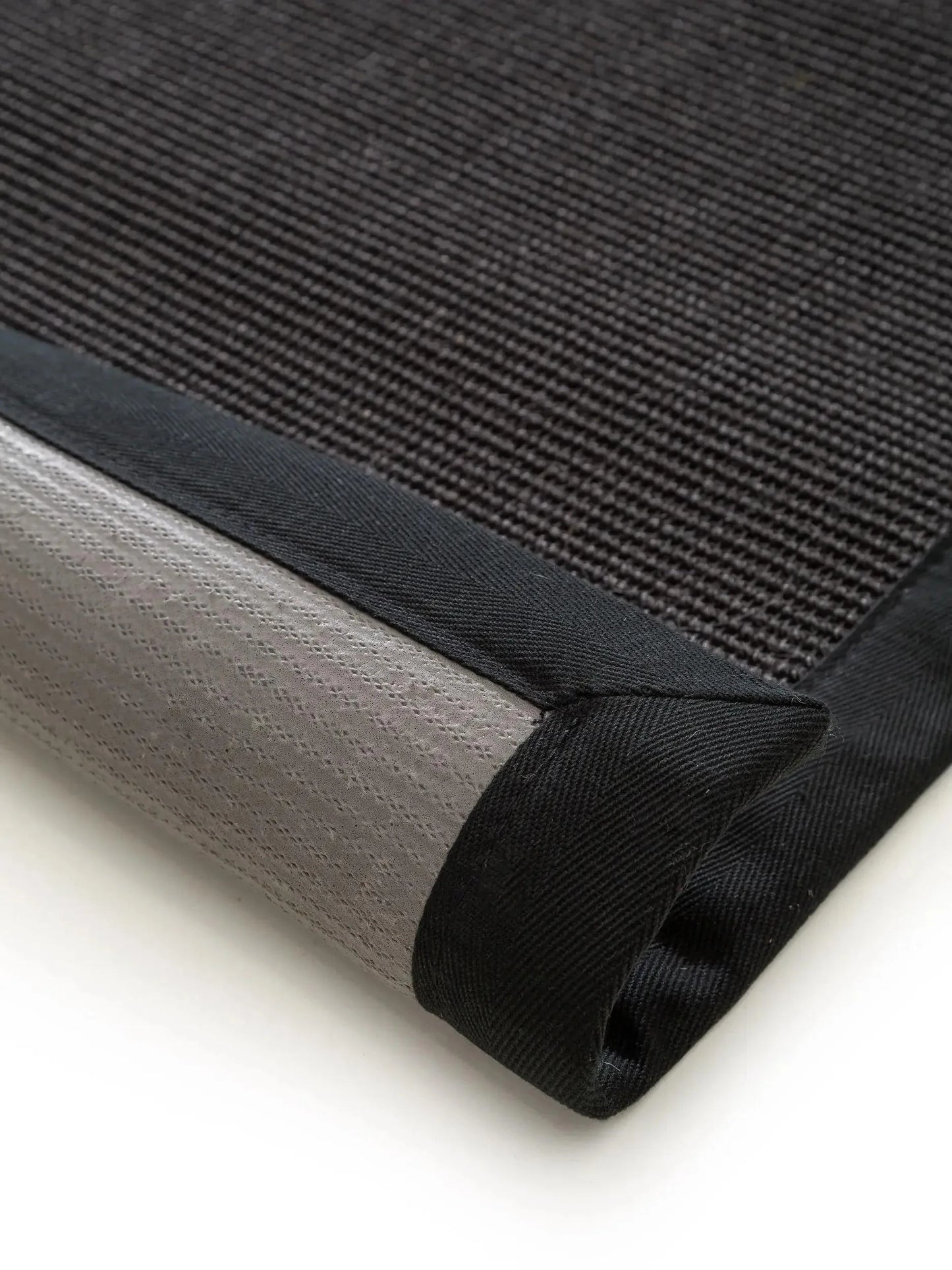 Covor din sisal Sana Black