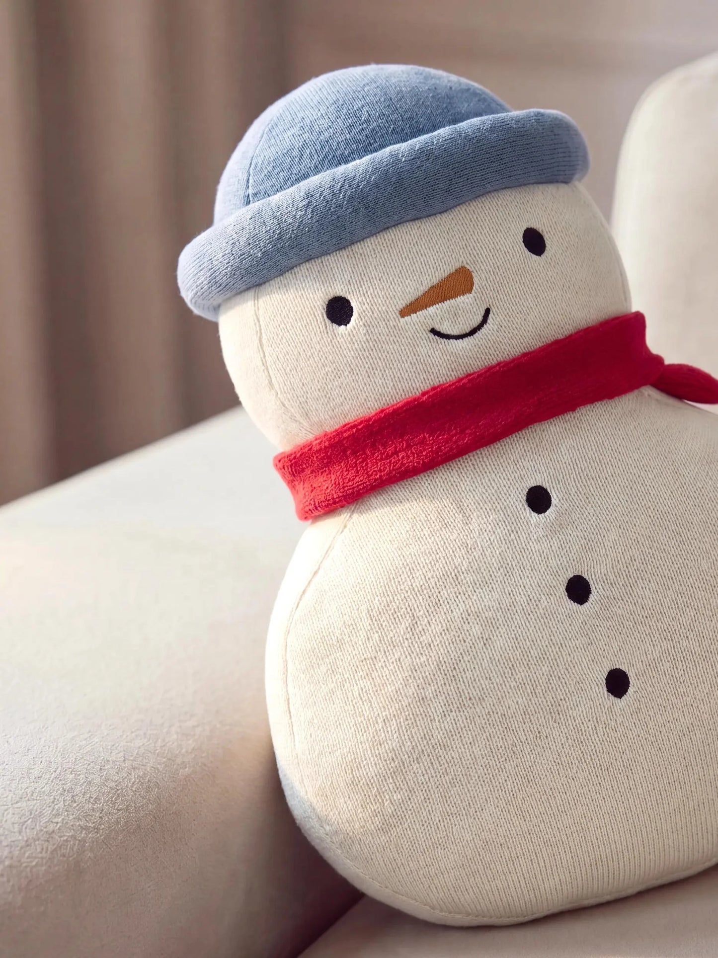 Christmas Pernă Snowman White