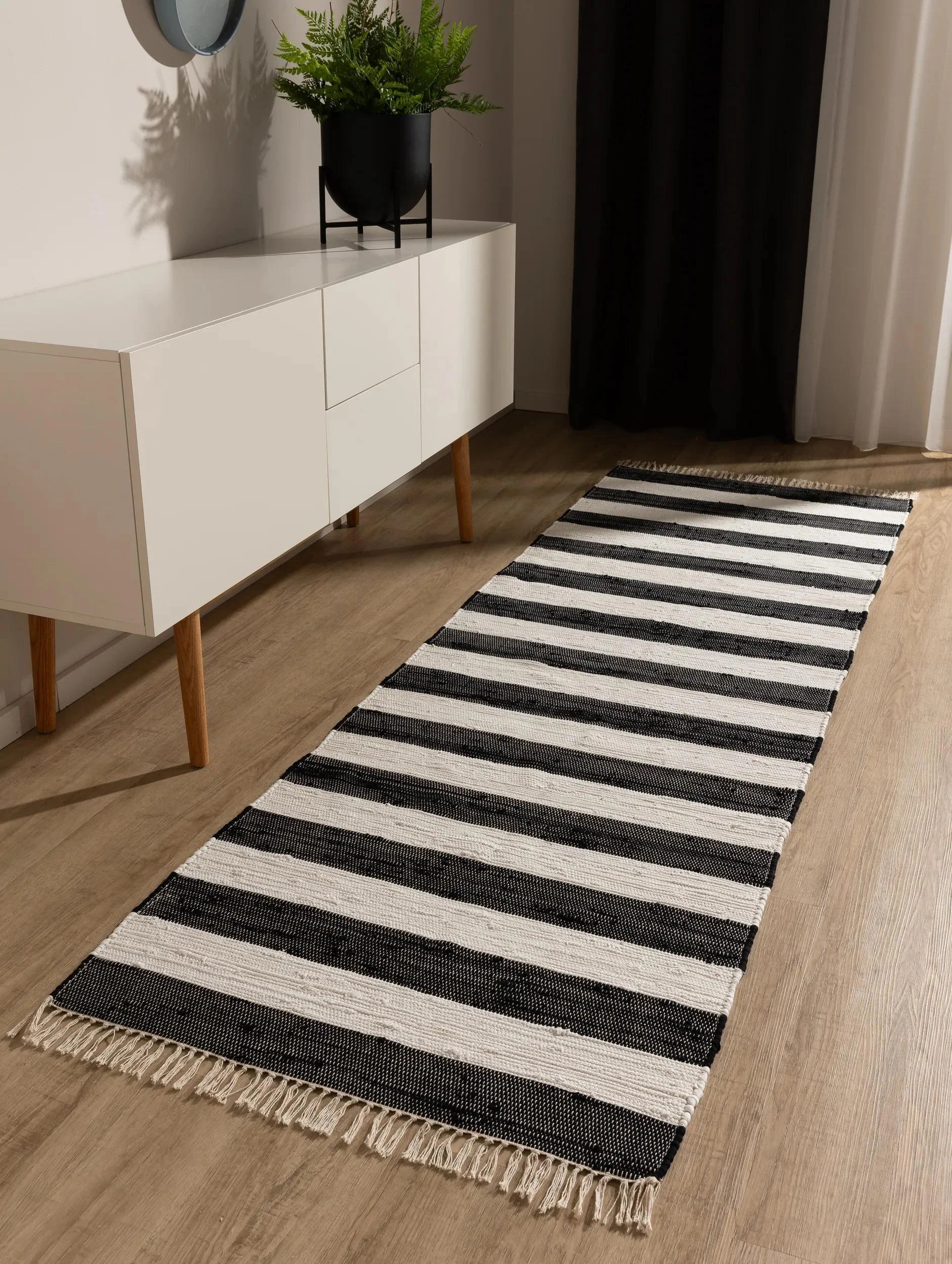 Covor Made From Recycled Material Tom Black/White 