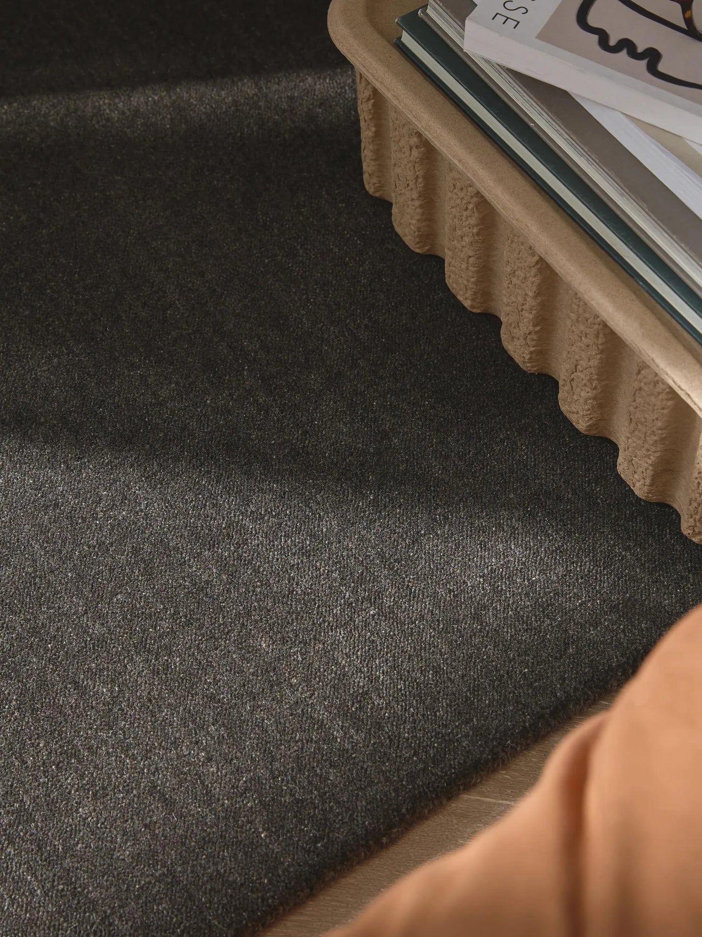 Traversă din lână Vera Dark Grey 