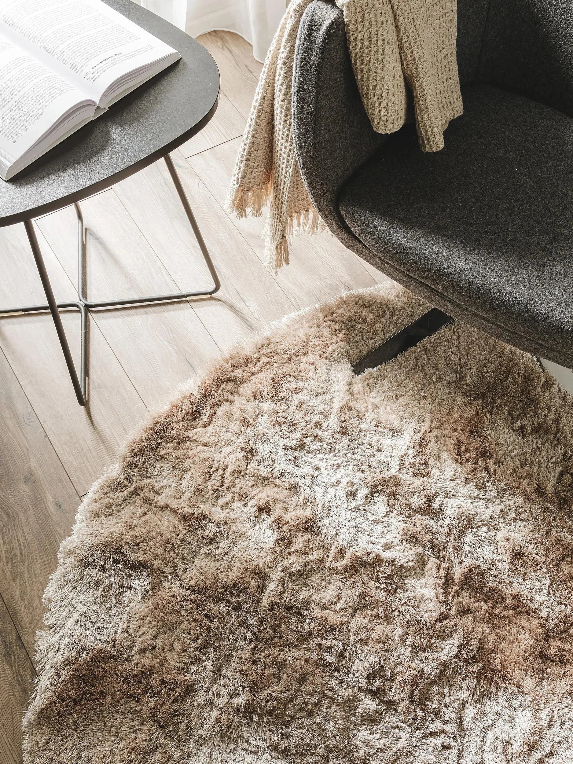 Covor Shaggy Whisper Light Brown 